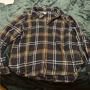Women’s Plaid Shirt